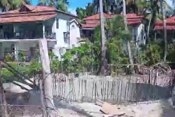 Turismo mejora iluminación vial y infraestructura en playa Las Ballenas