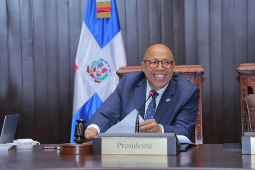 Alfredo Pacheco seguirá al frente de la Cámara de Diputados