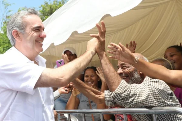 Abinader inaugurará línea eléctrica, muelle, escuela y obras sociales en Montecristi