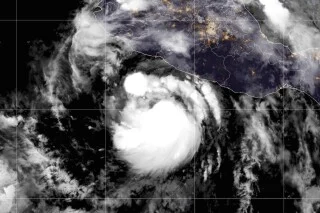 La tormenta Flossie se convierte en huracán cerca de las costas de México