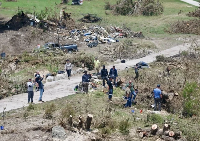 Más lluvias y alertas frenan las labores de búsqueda de personas por inundaciones en Texas