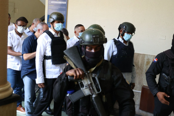 MP solicita prisión preventiva contra militares y civiles detenidos en Operación Lobo