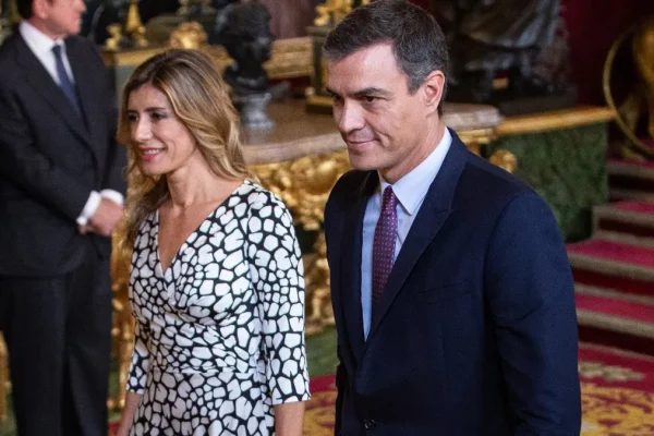 Esposa de presidente de España será imputada por malversación