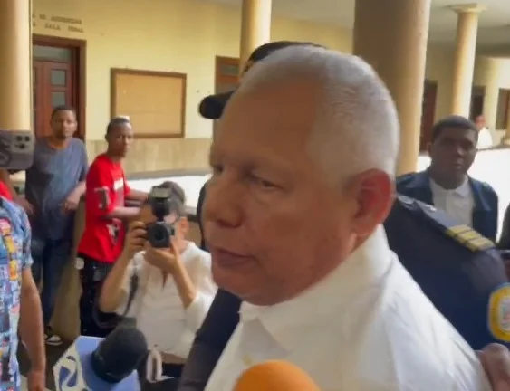 Tribunal dispone impedimento de salida y colocar grillete a Rafael Guerrero