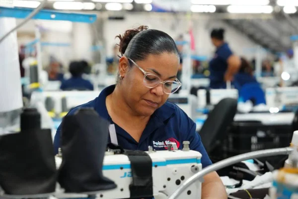 Índice de actividad manufacturera supera los 50 puntos en julio