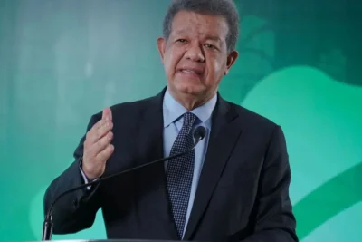 “A votar todos”: Leonel Fernández llama dirigentes de la FP a participar en las elecciones internas de este domingo