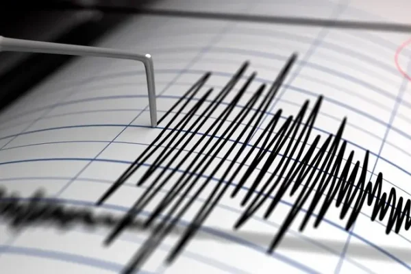 Se registra sismo de magnitud 4.8 en el este del país