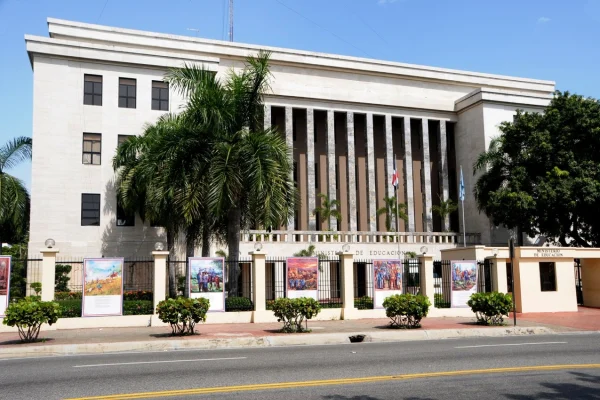 Educación informa suspensión de docencia en provincias en alerta por incidencia de vaguada
