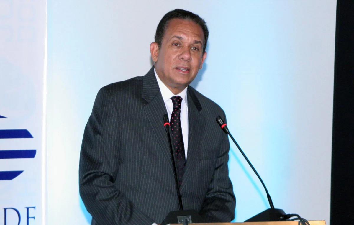 Fallece el escritor y exministro de Cultura José Rafael Lantigua