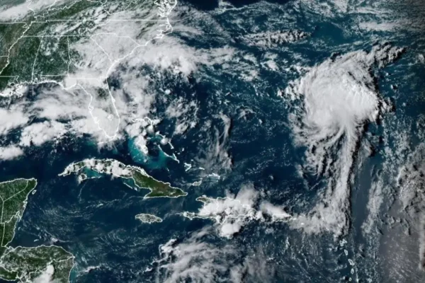 INDOMET mantiene advertencia sobre tormenta tropical Fernand