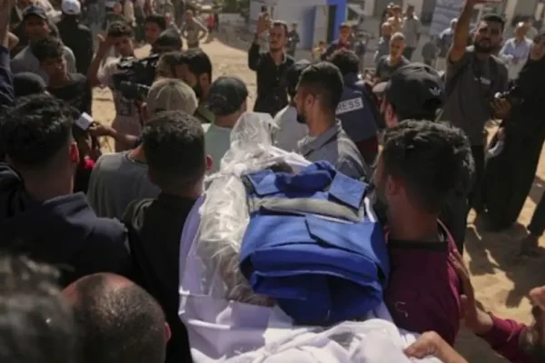 Suben a 5 los periodistas gazatíes muertos en el ataque israelí contra el hospital Nasser
