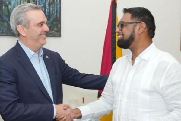 Abinader felicita al presidente de Guyana por ganar las elecciones