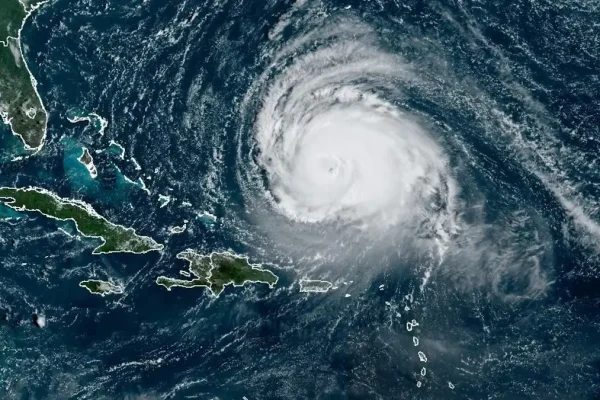 COE coloca a 15 provincias y el DN en alerta por vaguada y onda tropical