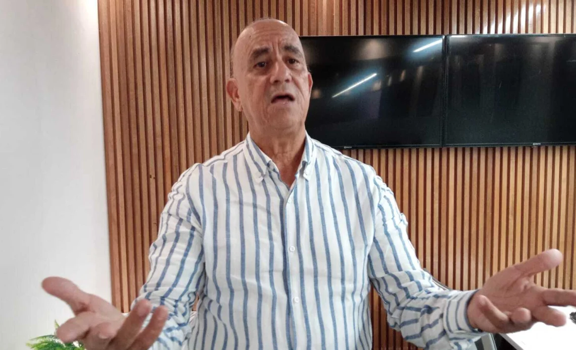 Luis de León: “El PLD y la FP dan mal ejemplo mientras el pueblo se está cayendo a pedazos”