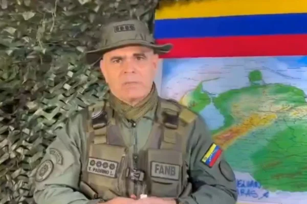 Alto Mando militar de Maduro dirige operaciones desde un bunker