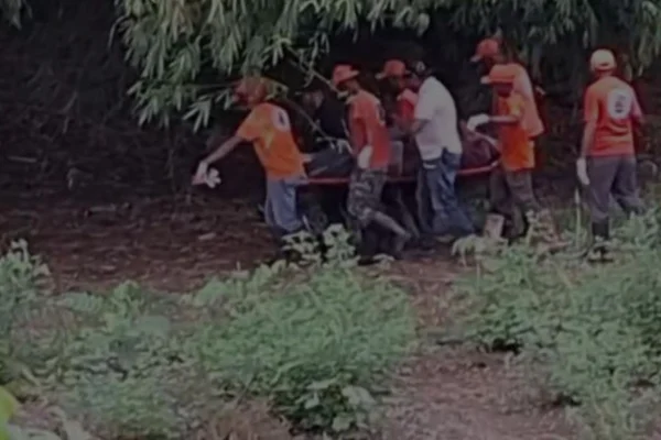 Muere conductor tras colapso de puente en Yamasá, Monte Plata