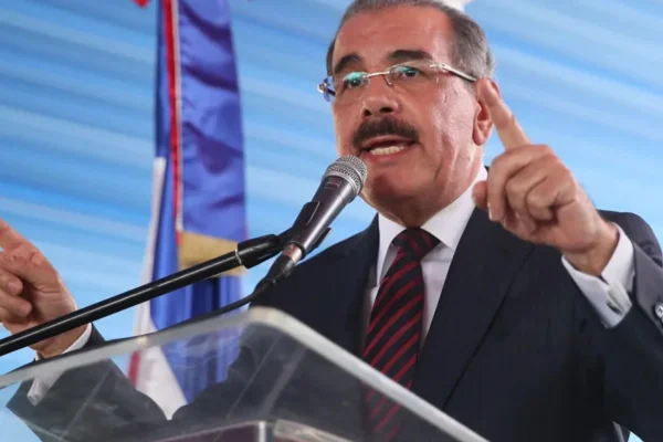 Danilo Medina critica abandono del Programa de Medicamentos de Alto Costo