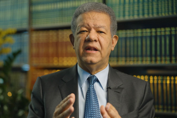 Leonel dice crisis eléctrica es por no invertir en las redes de distribución