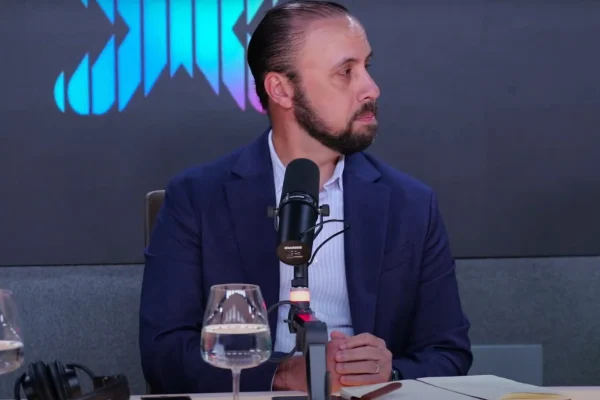 Gerente de Philip Morris resalta elementos en la lucha contra el comercio ilegal de cigarrillos