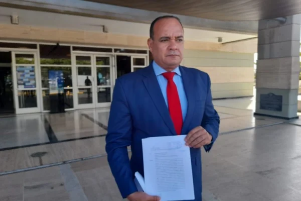 Solicitan incluir a Farmacia GBC y a Ceara Hatton en investigación por desfalco en SeNaSa