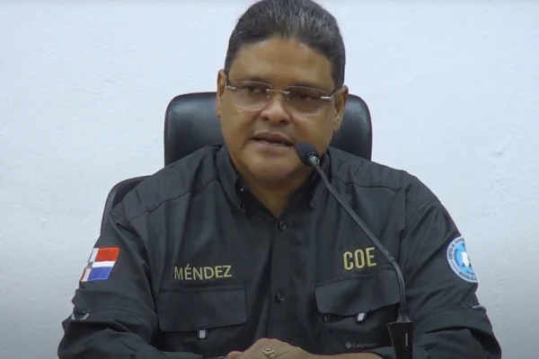 Autoridades piden a la población «no bajar la guardia» ante el huracán Melissa