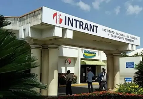 Nuevo contrato Intrant de licencias rompe vínculo con empresa de Jochy tras escándalo