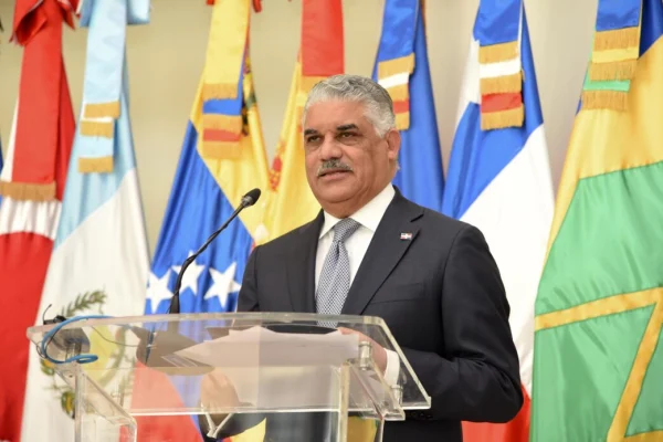 Excanciller Miguel Vargas dice nueva misión en Haití no resolvería sin apoyo logístico