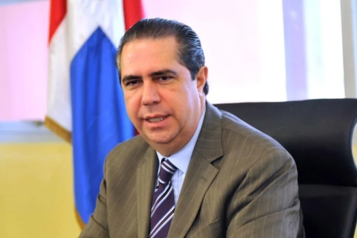 Francisco Javier propone congelar tarifa eléctrica para aliviar carga económica