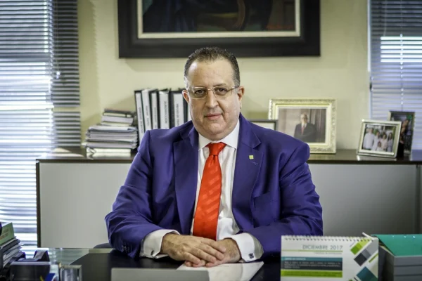 Magín Díaz afirma que la República Dominicana no está al borde de una crisis económica