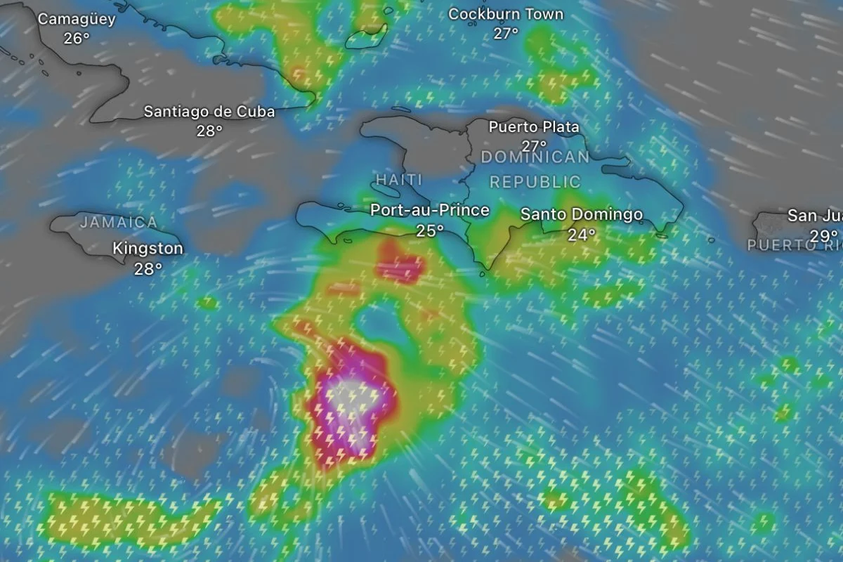 Tormenta tropical Melissa se aproxima a Jamaica y Haití tras desplazarse durante la madrugada