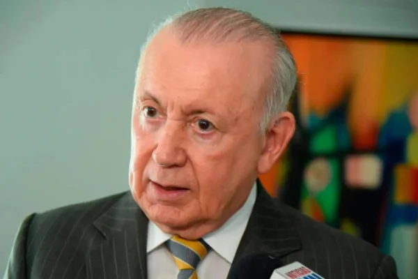 Exvicepresidente Alburquerque dice 10% pedidos de comida perjudicará a los trabajadores