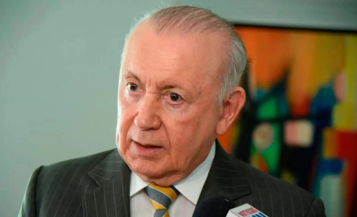 Exvicepresidente Alburquerque dice 10% pedidos de comida perjudicará a los trabajadores