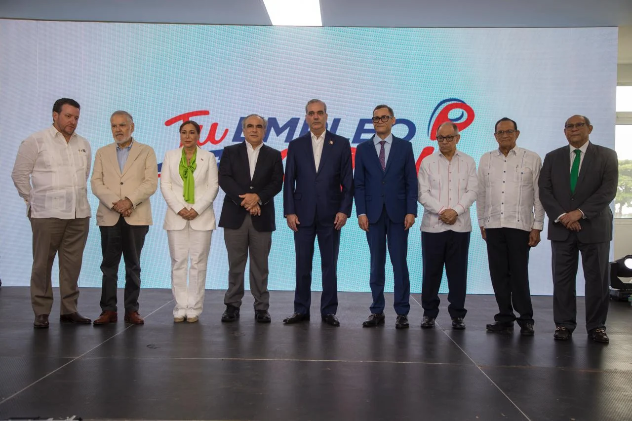 Gobierno lanza programa “RD-Trabaja” con más de 7,000 vacantes ...