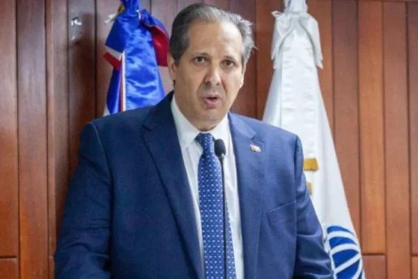 Ministro de Salud afirma que se han duplicado los recursos del Programa de Alto Costo