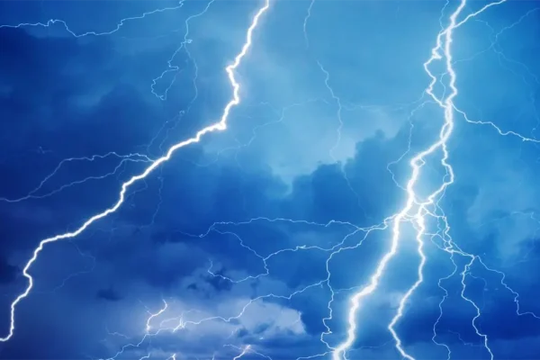 INDOMET pronostica para esta tarde tormentas eléctricas y aguaceros en el interior