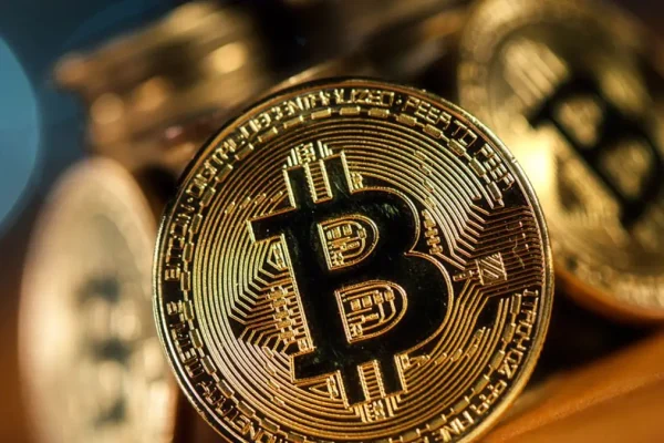 Empresas en Florida adoptan las criptomonedas para exportar mercancías a Latinoamérica