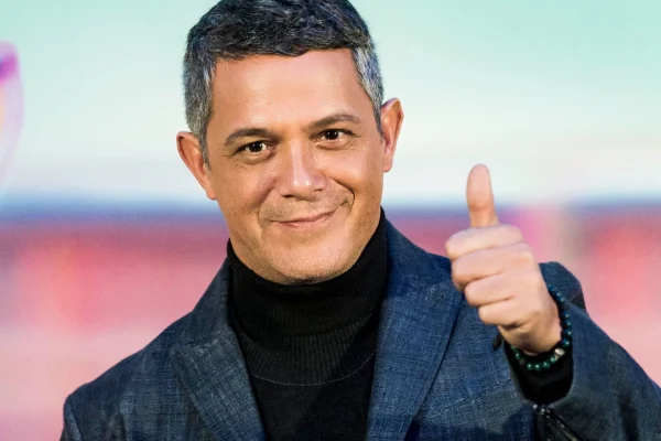 Alejandro Sanz prepara un musical y estrena disco «con la ilusión recuperada»