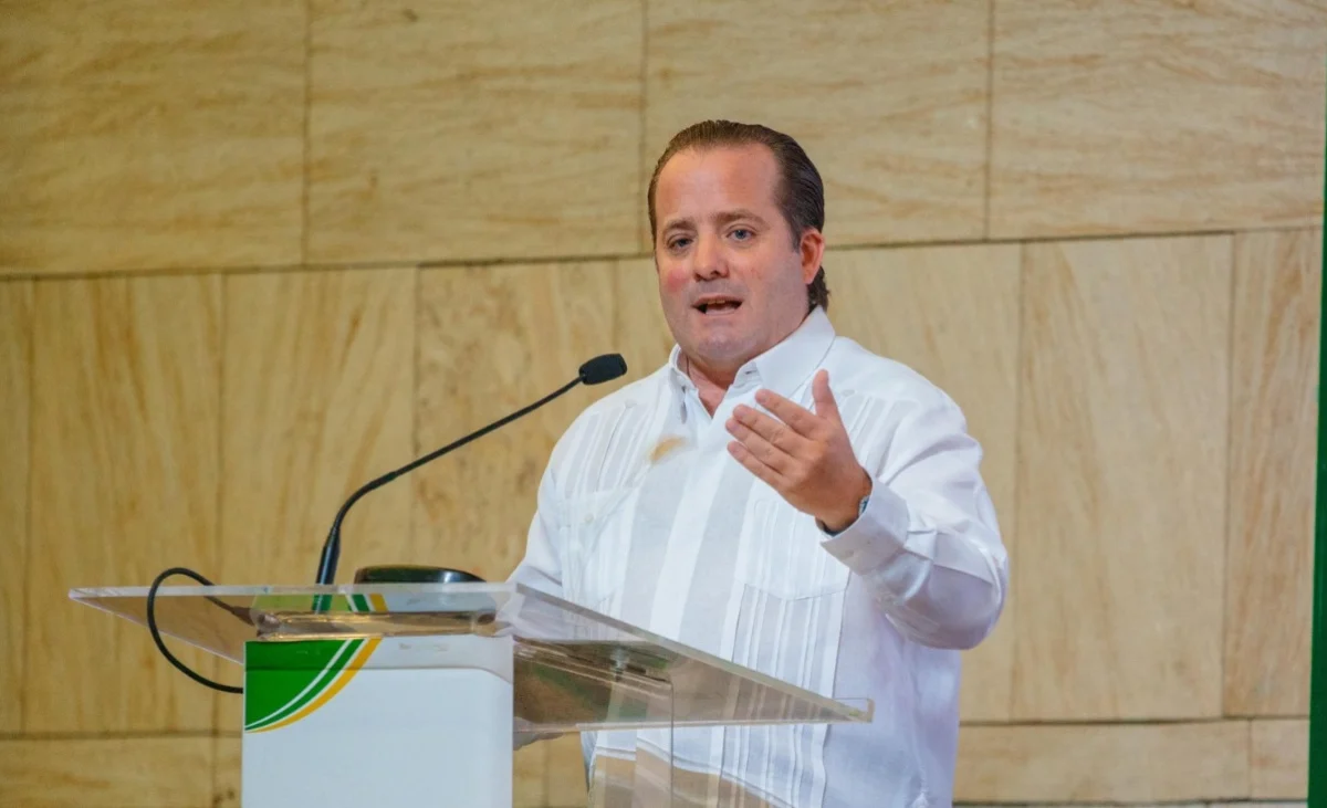 Paliza encabeza foro en Santiago y anuncia pronto habrá licitación de la Autopista del Ámbar