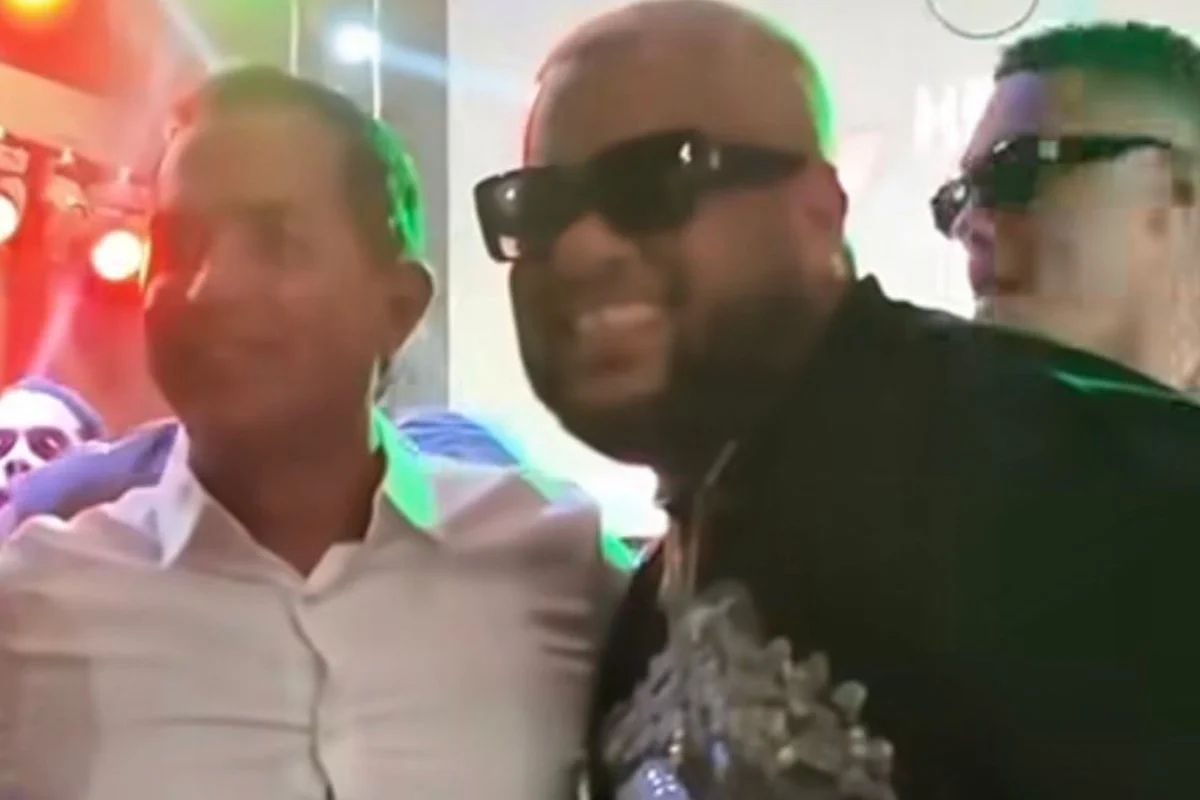 Santiago Matías explota contra el alcalde de Haina: “No quiero políticos buscando sonido en la Casa de los Dominicanos”