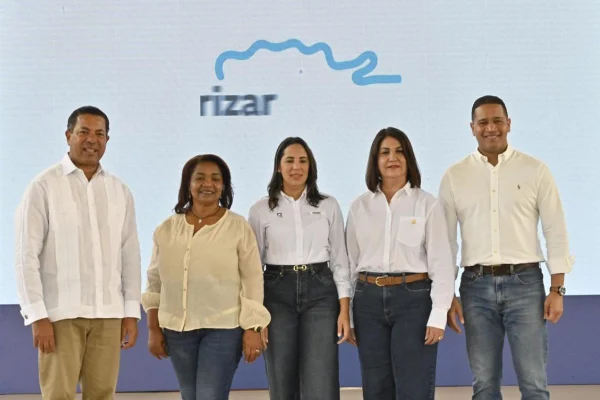 Banreservas bancariza a cientos de ciudadanos en San Juan de la Maguana