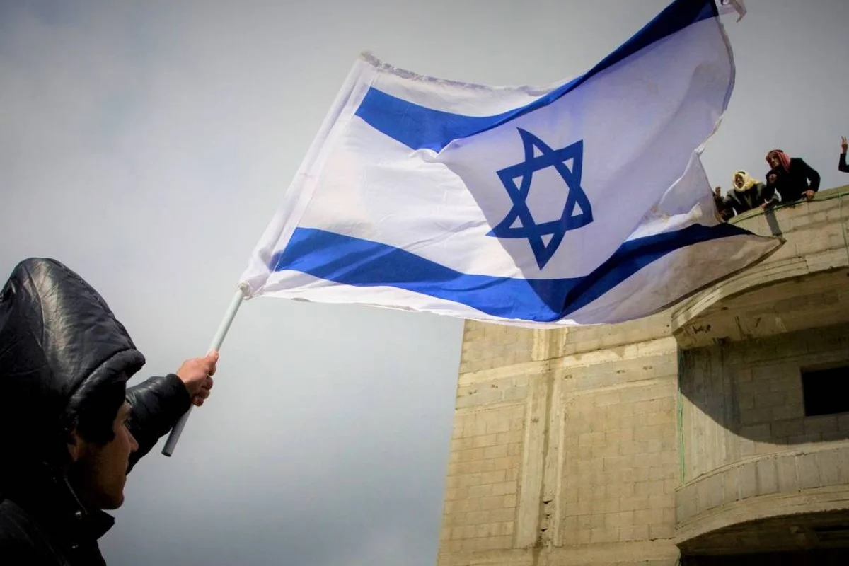 Influencers dominicanos se suman a la polémica por viajes a Israel
