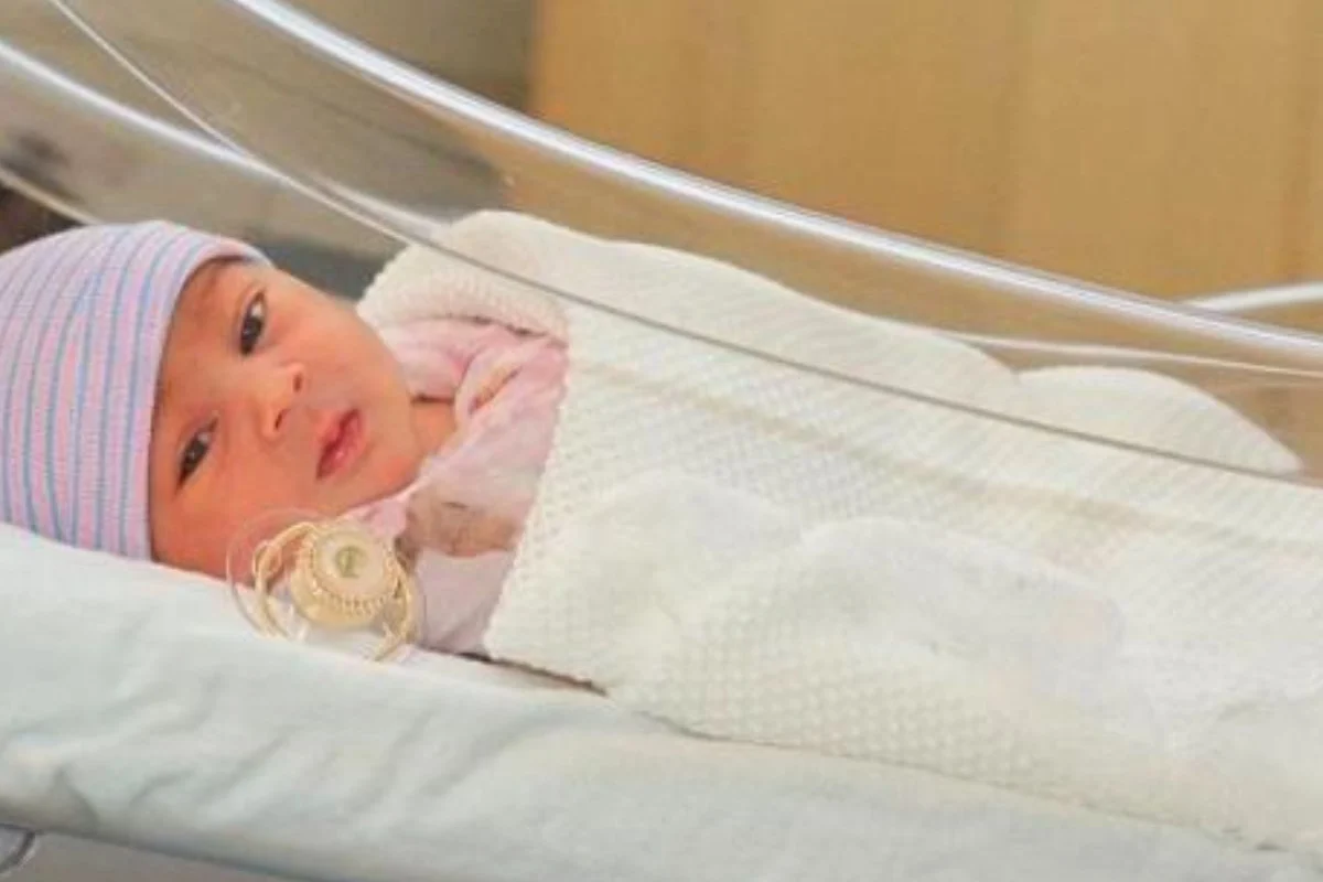 Natti Natasha confirma que su bebé recién nacida superó un delicado problema de salud