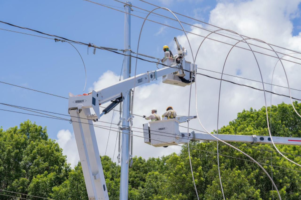 ETED informa que salida de línea de transmisión origina interrupción en el servicio de electricidad