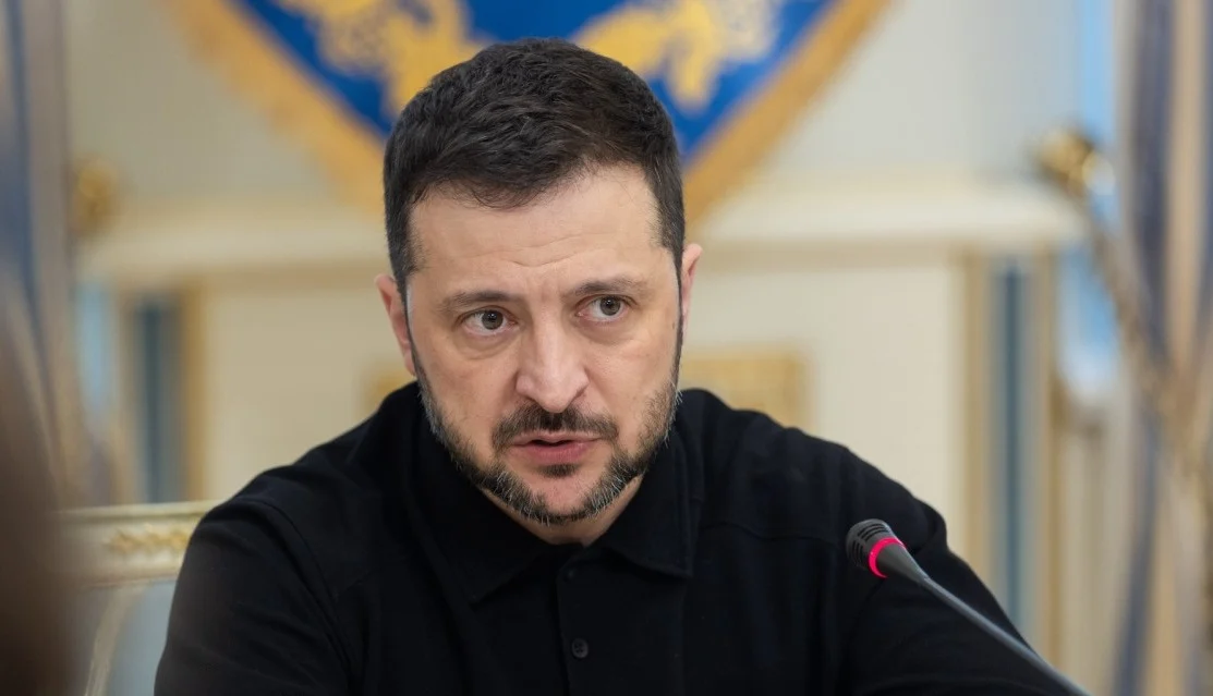 Ucrania se compromete a comprar a Francia 100 cazas Rafale y defensa antiaérea y drones