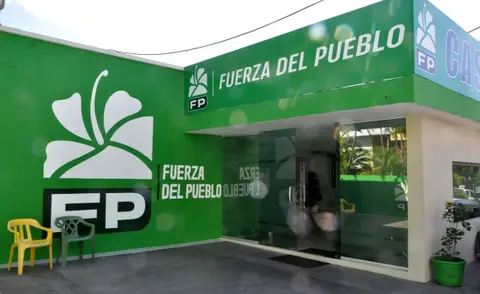 Fuerza del Pueblo acusa al Gobierno de querer «tapar» el tema de SeNaSa con fusión del Minerd y MESCyT