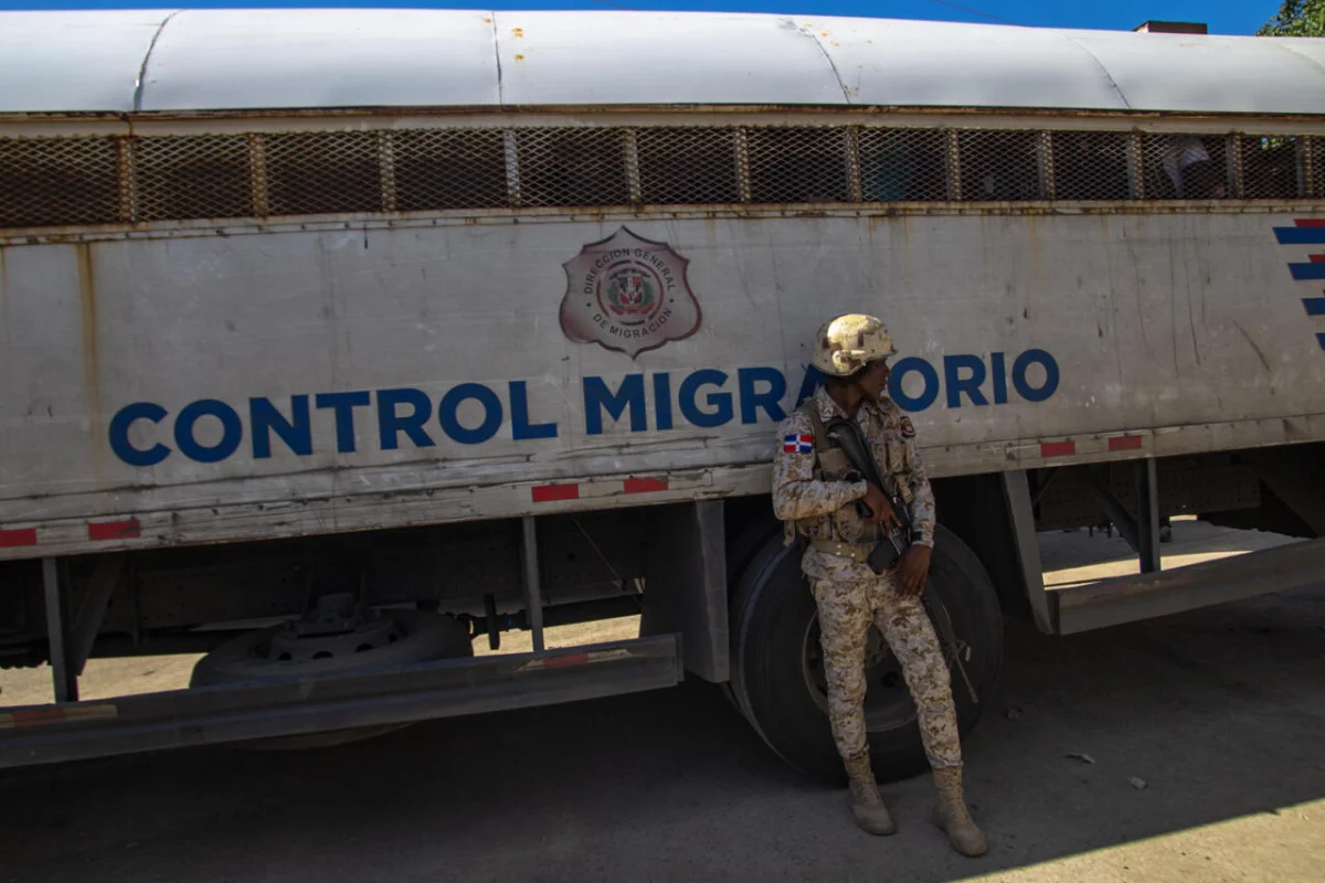 Migración afirma que deportó a 769 «extranjeros» indocumentados