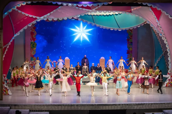 “El Reino del Cascanueces” se presentó a casa llena en el Teatro Nacional