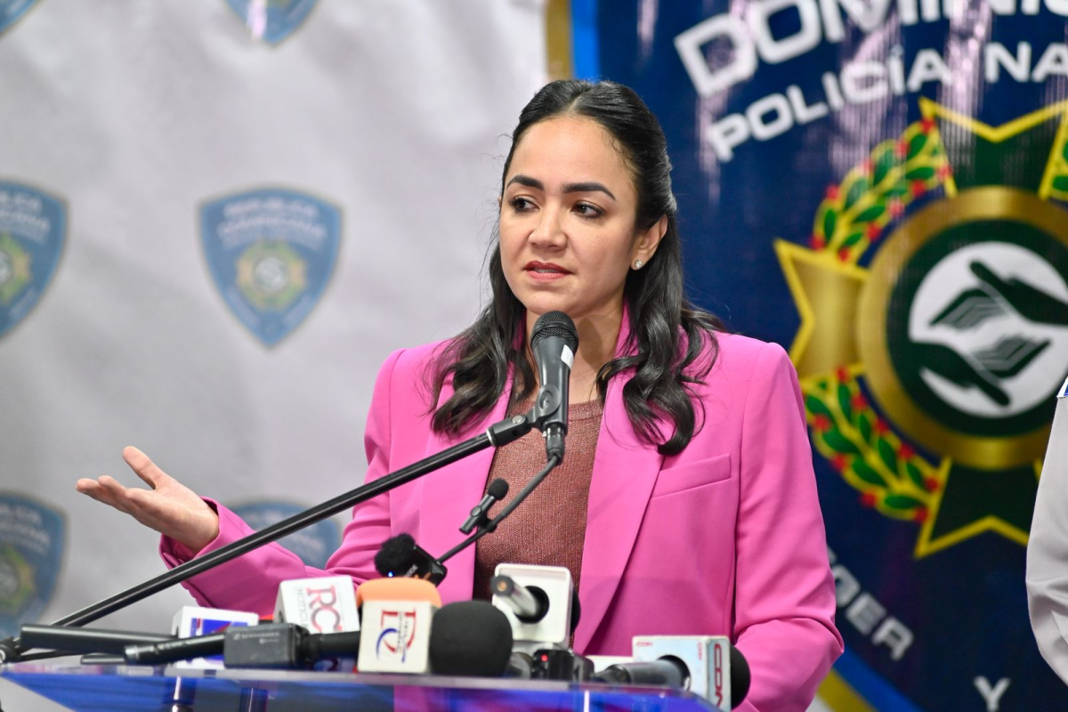Faride Raful califica caso Senasa como «deplorable, decepcionante y que no merece ningún tipo de perdón»