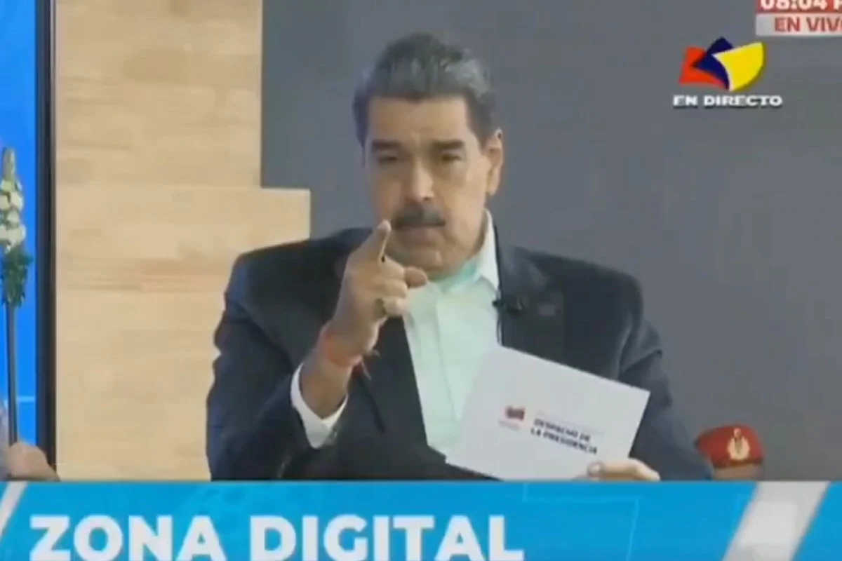 Maduro lo vuelve a hacer: lanza amenazas contra Kast y lo acusa de “nazifascista”