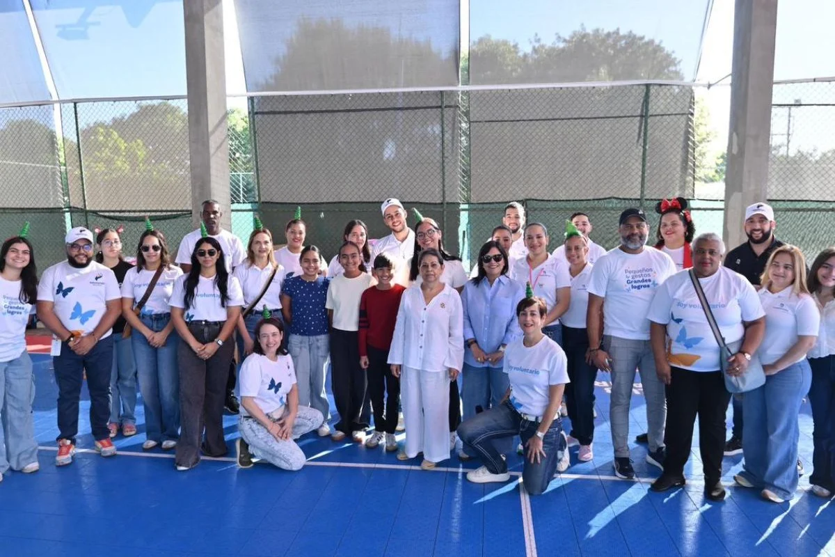 Voluntariado Banreservas celebra la Navidad con jornada de entrega de juguetes en la zona norte